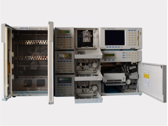 岛津LC-10ATVP 高效液相色谱仪
